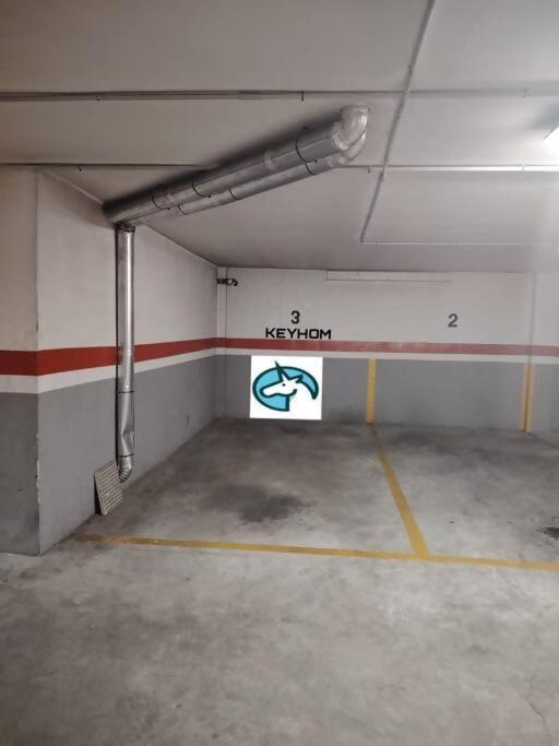 El Castuo Centro Historico Con Parking Apartamento Caces Exterior foto